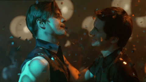 Queer As Folk Final scene - Brian and Michael dancing at Babylon